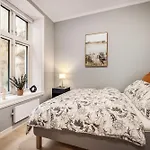 Rosen Apartment