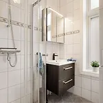 Rosen Apartment *