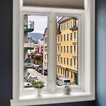 Rosen Apartment